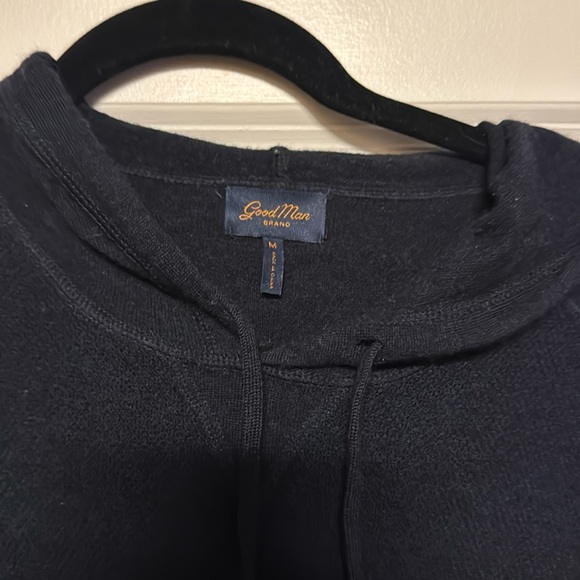Men’s Good Man Brand pullover with hood and toggle strings. - Picture 4 of 5